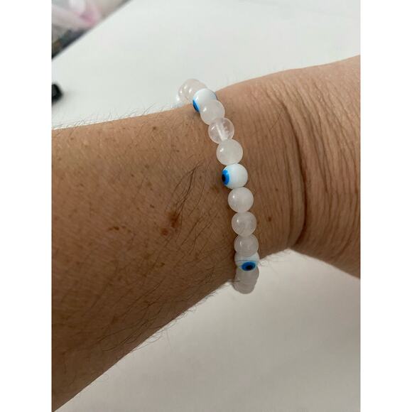 Handmade chalcedony bracelet with eye beads - Picture 1 of 4
